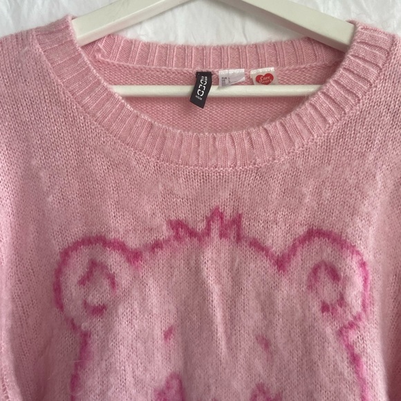 H&M Care Bears MOTIF-FRONT SWEATER Light pink Size Large - Picture 9 of 16